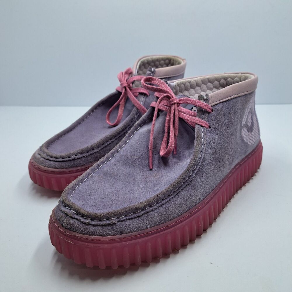 Clarks x Pokemon Torhill Boots Purple Mewtwo Suede Mens Size 9.5 Limited Shoes